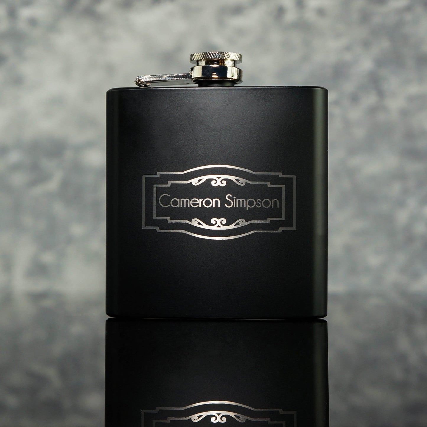 VINTAGE PANEL DESIGN HIP FLASK OMG3-HIPBLK